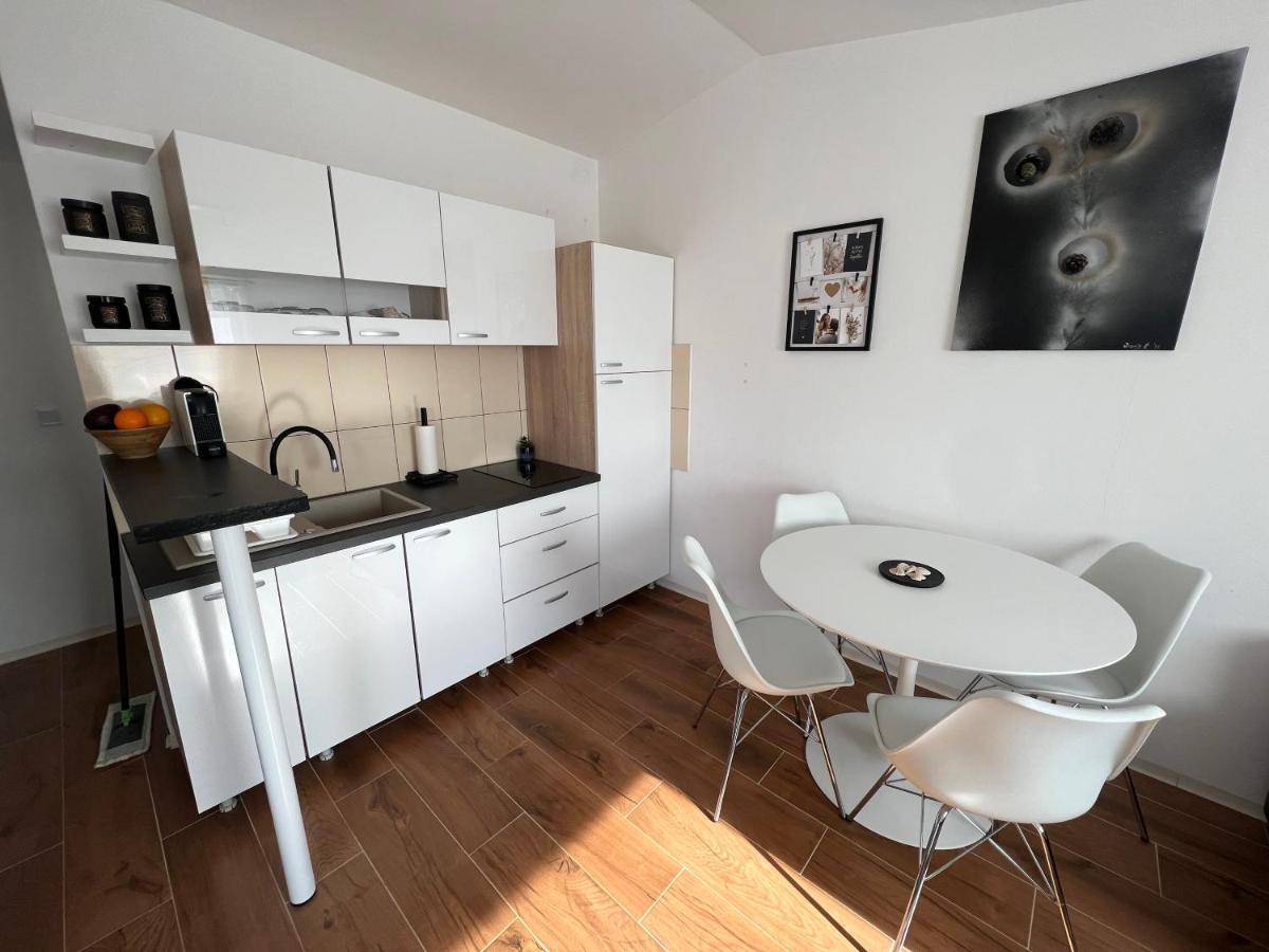Apartment Mona Vir Kültér fotó